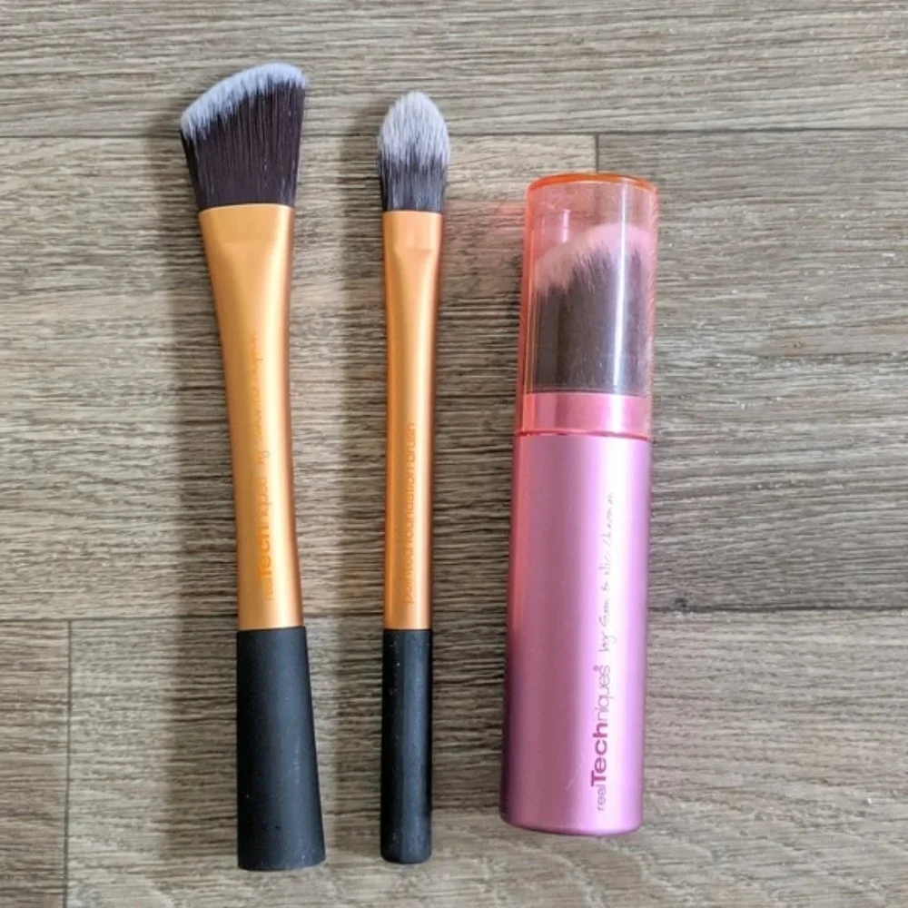 Real Techniques Makeup Face Brush Bundle 3 Piece Set